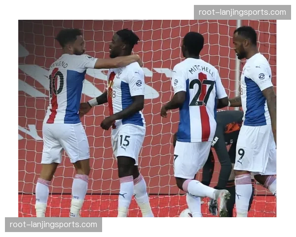 霍莱巴斯英超生涯处子球助球队扳平 希腊左后卫时隔多月重返主力